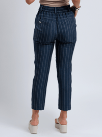 Calça Alfaiataria Dorotea