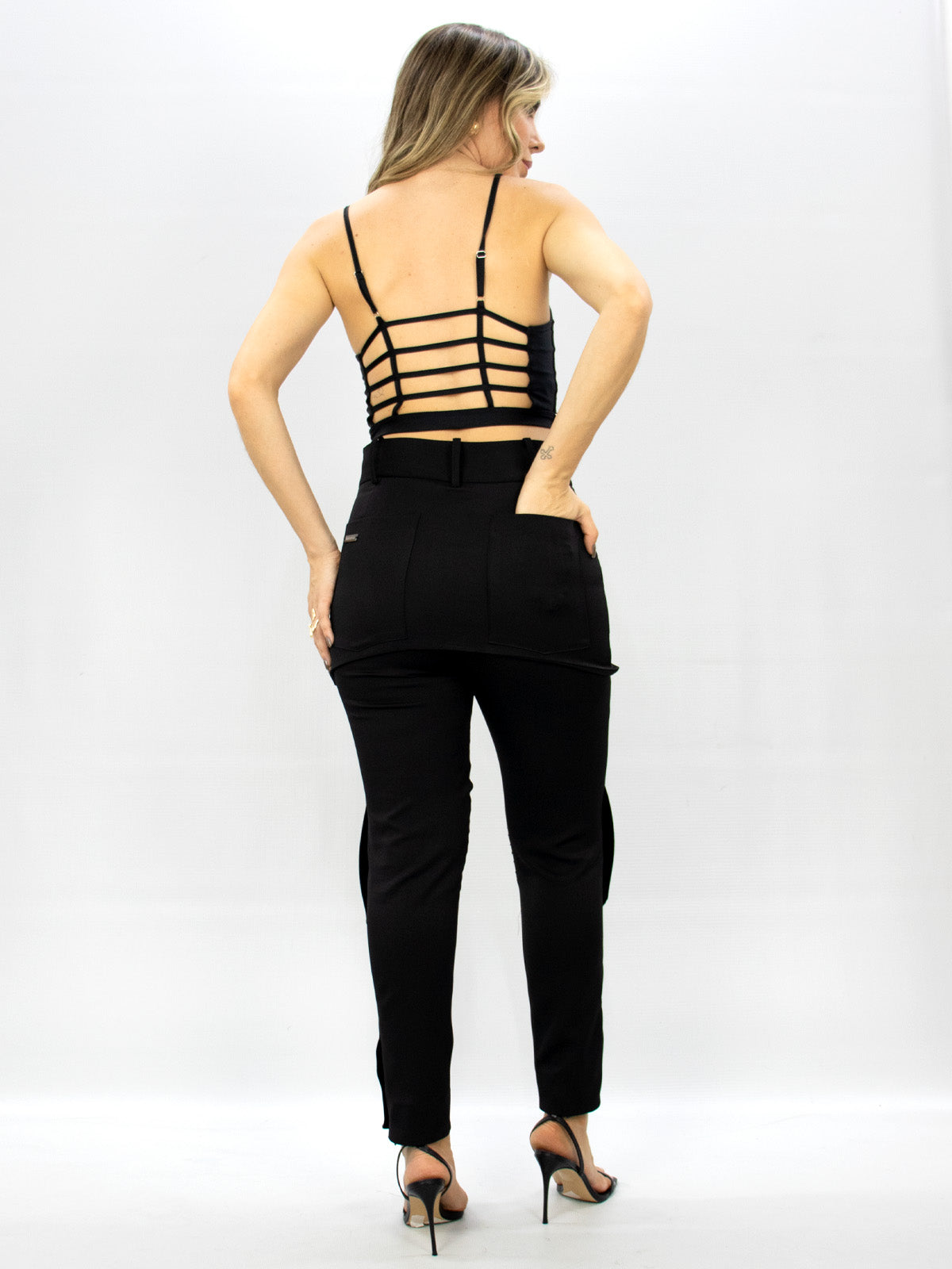 Calça Romenia