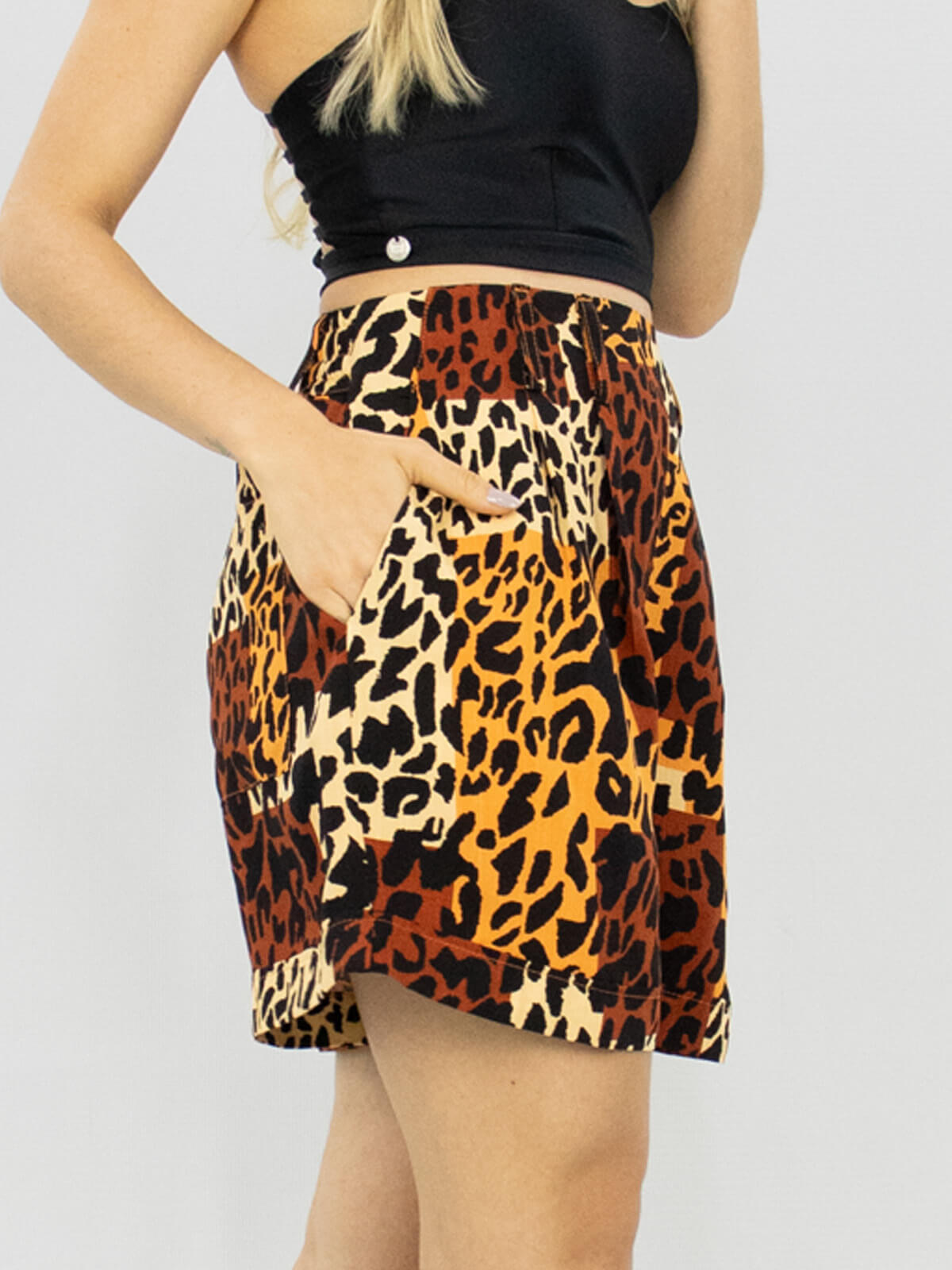 Short Le Jaguar