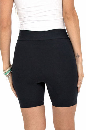 Short Vilma