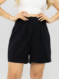 Short Le Jaguar